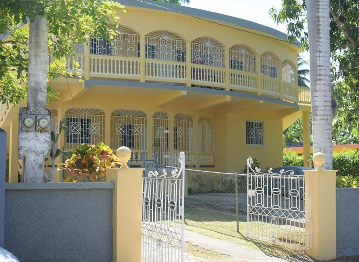 Unity Villa One Bedroom Apartment Close To Montego Bay And Beaches With Wifi