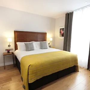 https://premier-suites-plus-ballsbridge.dublin-hotelsweb.com